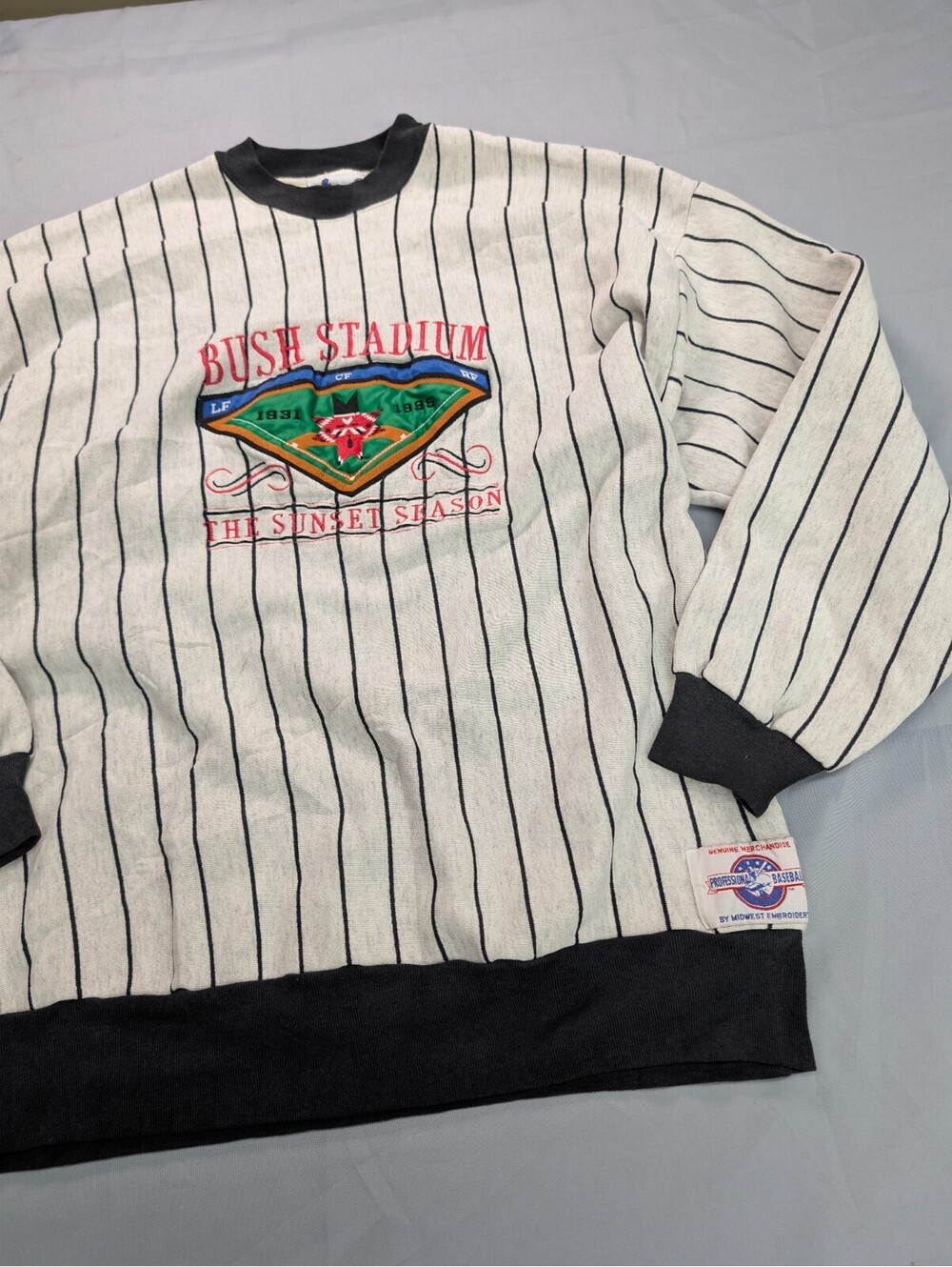 Bush Stadium 1995 Sweatshirt Vintage Midwest Embroidery XL